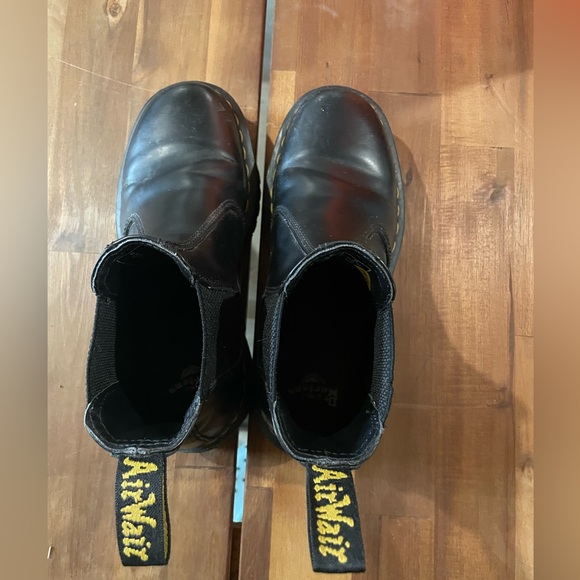 Dr. Marten Chelsea boots - Picture 2 of 4